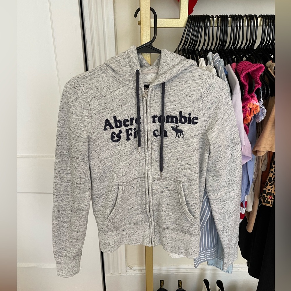 ABERCROMBIE HOODIE SIZE XS